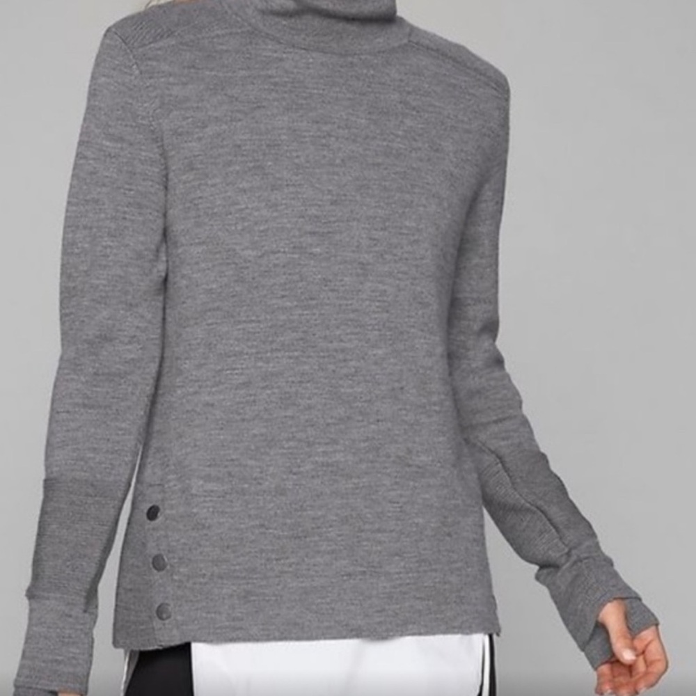 Athleta merino wool blend, turtleneck sweater in size XS and gray color.